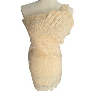 Romeo & Juliet Couture Cream Colored One Shoulder Lace Cocktail Dress Size Small